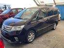 Thumbnail '3' of Nissan Serena