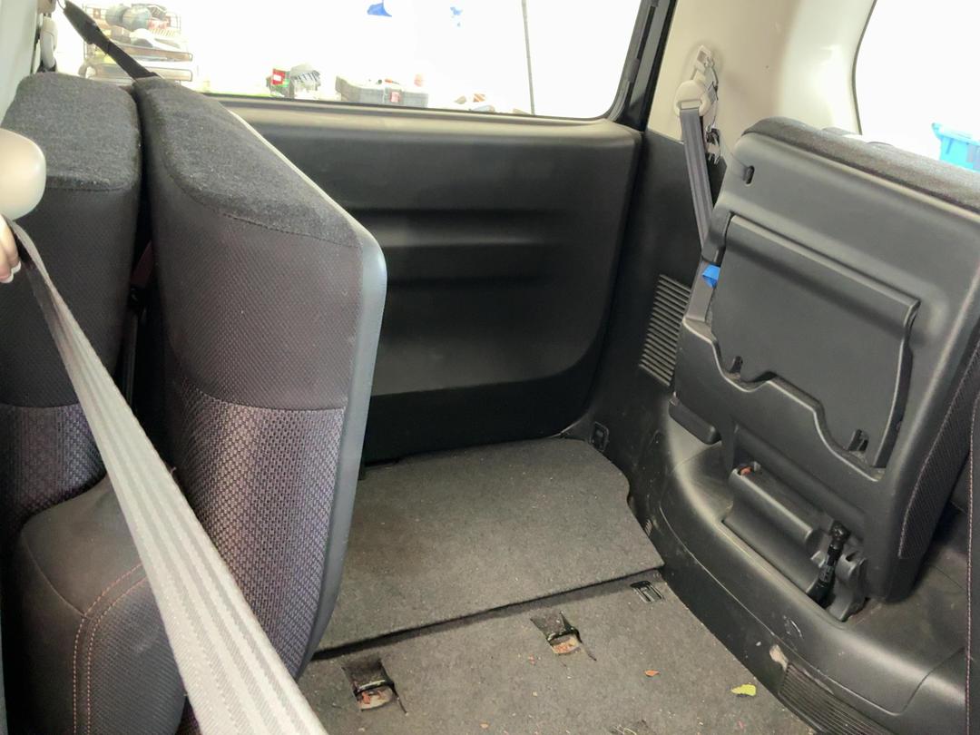 Photo '8' of Nissan Serena Highway Star Photo '8' of Nissan Serena Highway Star