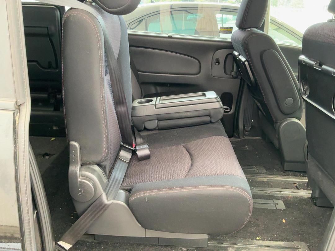Photo '9' of Nissan Serena Highway Star Photo '9' of Nissan Serena Highway Star