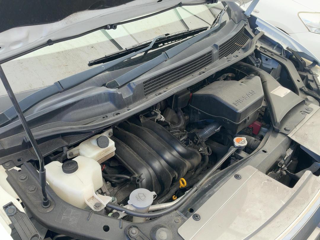 Photo '12' of Nissan Serena Photo '12' of Nissan Serena