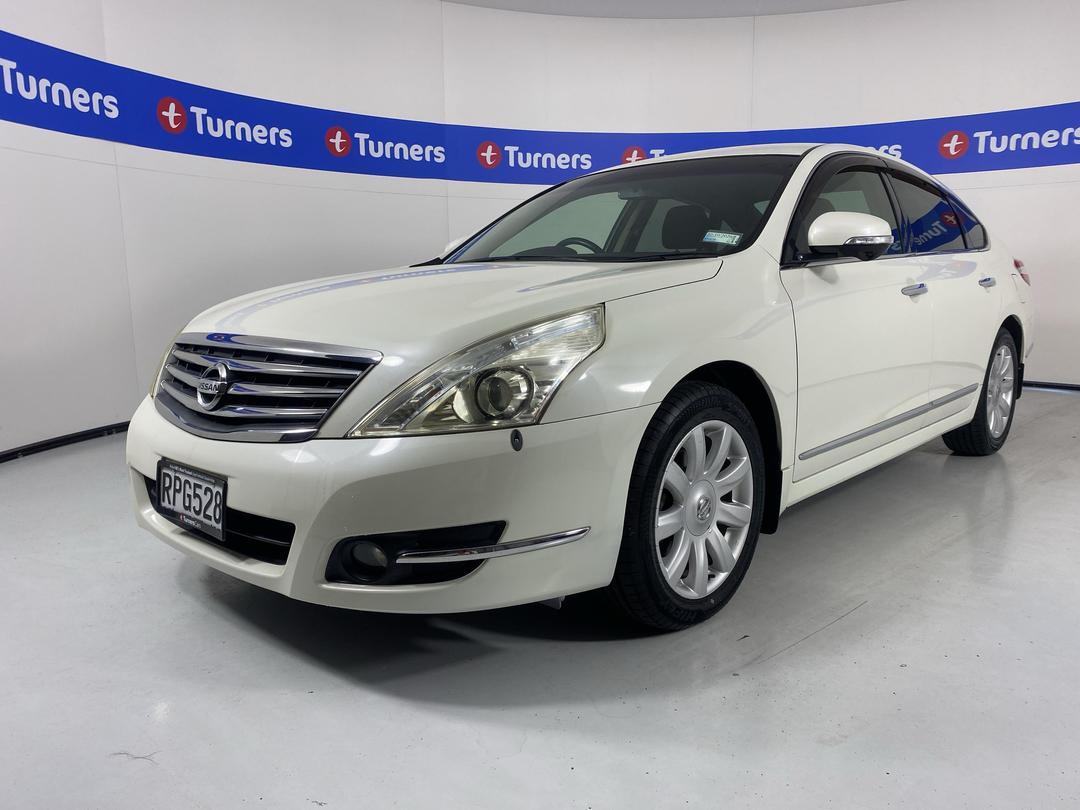 Photo '4' of Nissan Teana