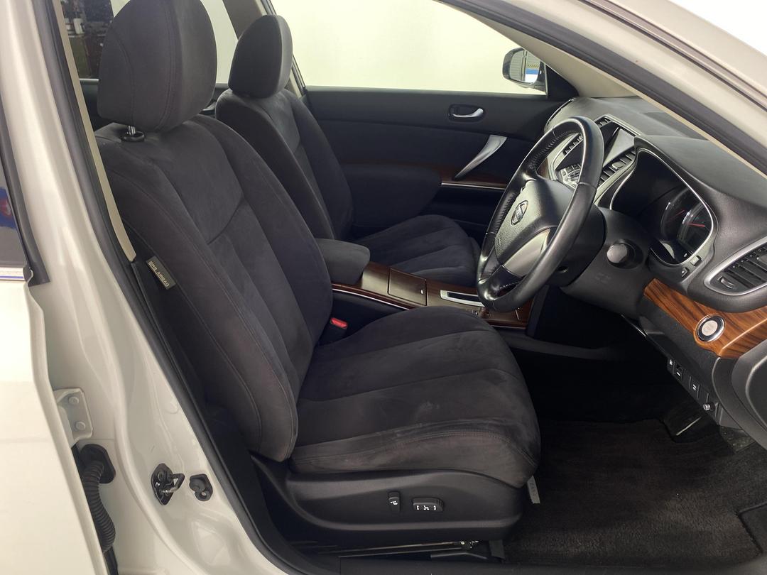 Photo '16' of Nissan Teana