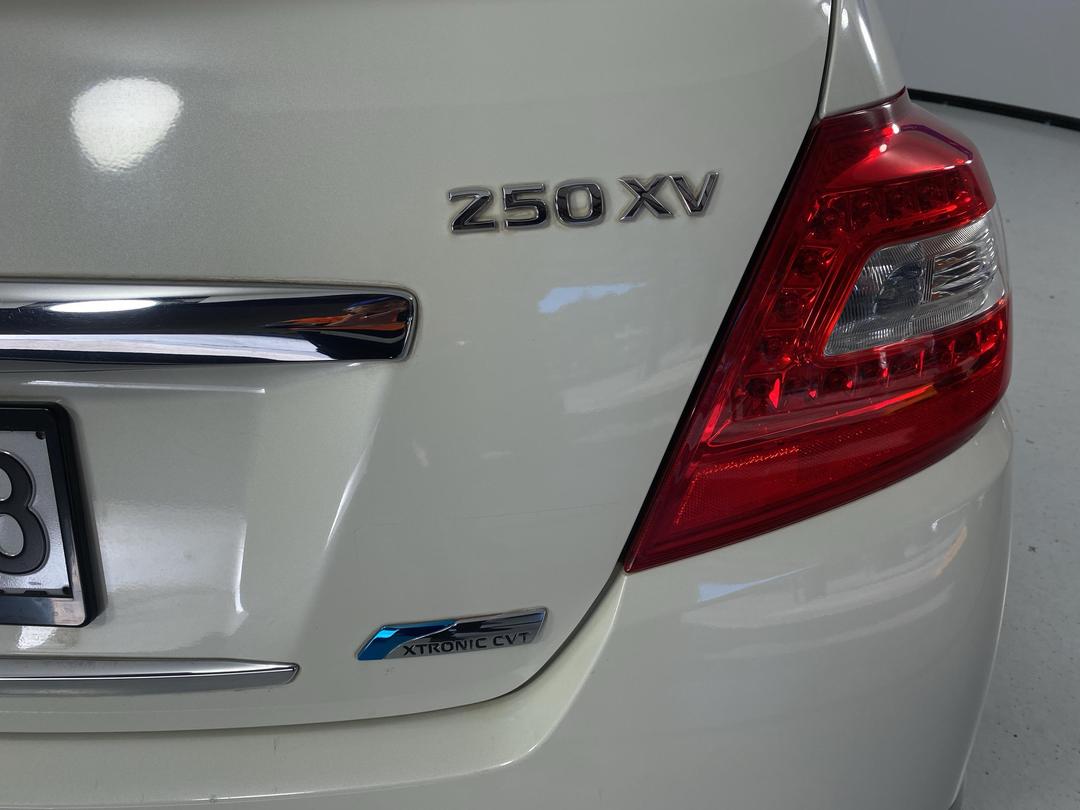 Photo '23' of Nissan Teana