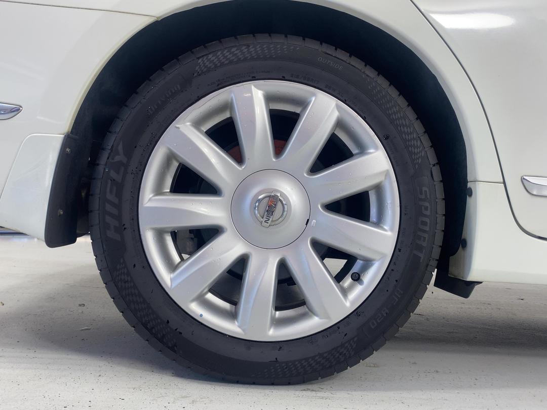 Photo '12' of Nissan Teana