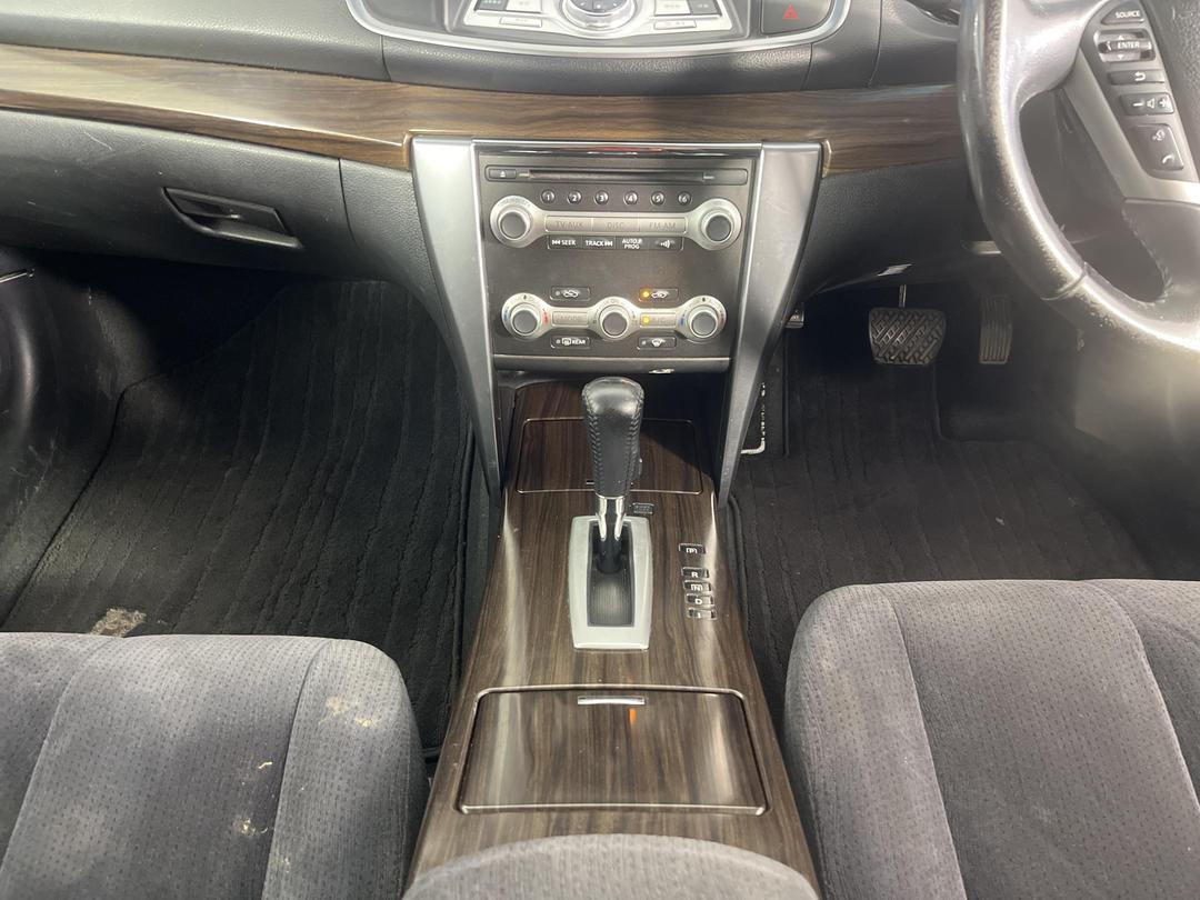 Photo '18' of Nissan Teana