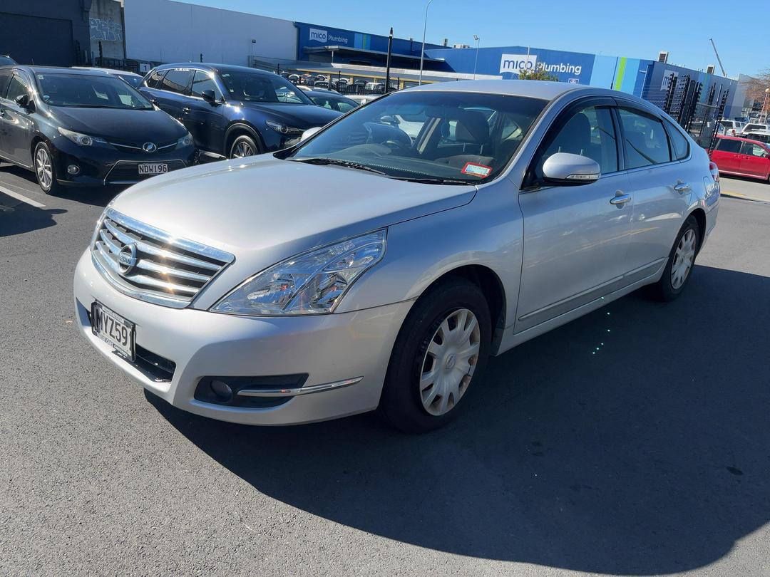 Photo '4' of Nissan Teana