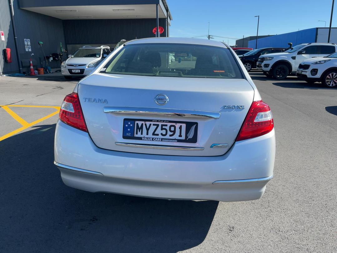 Photo '6' of Nissan Teana