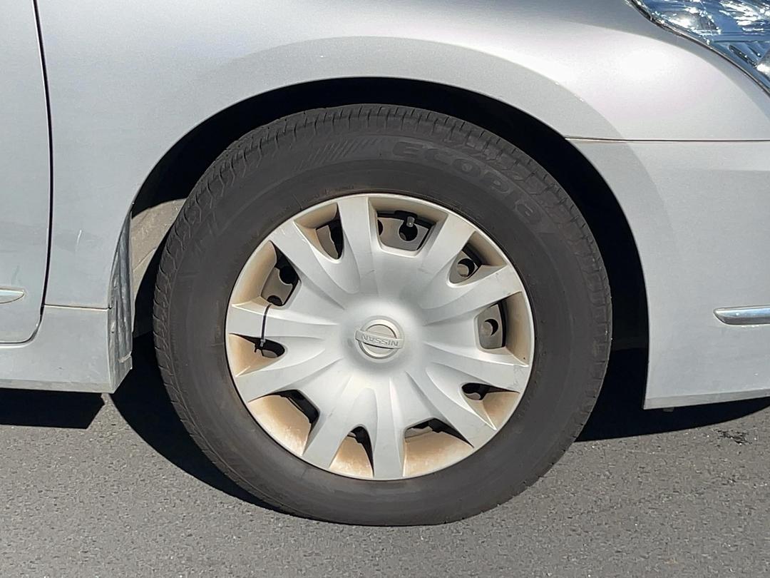 Photo '8' of Nissan Teana