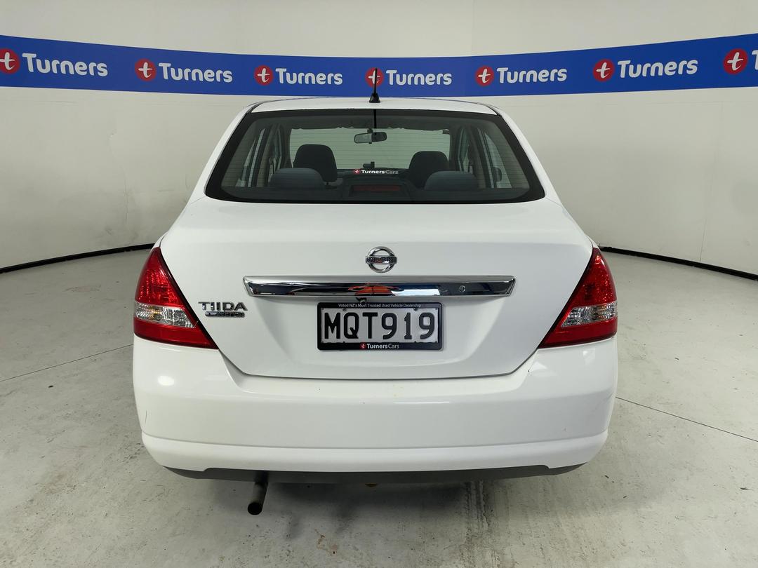 Photo '6' of Nissan Tiida