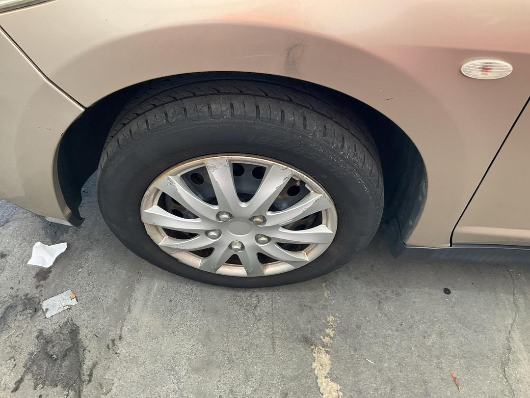 Photo '17' of Nissan Tiida