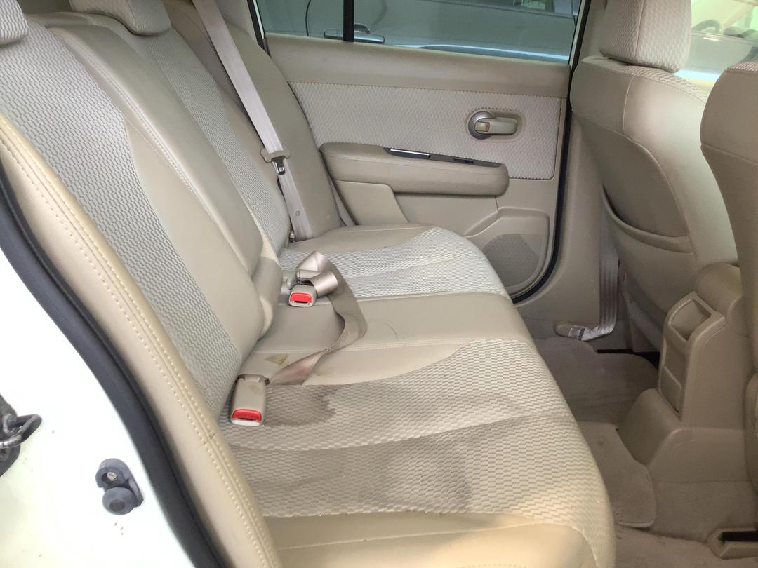 Photo '7' of Nissan Tiida