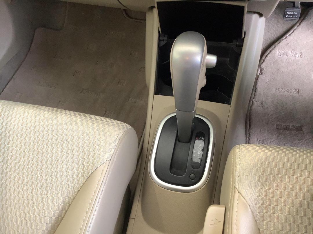 Photo '15' of Nissan Tiida