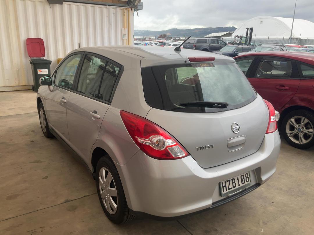 Photo '4' of Nissan Tiida