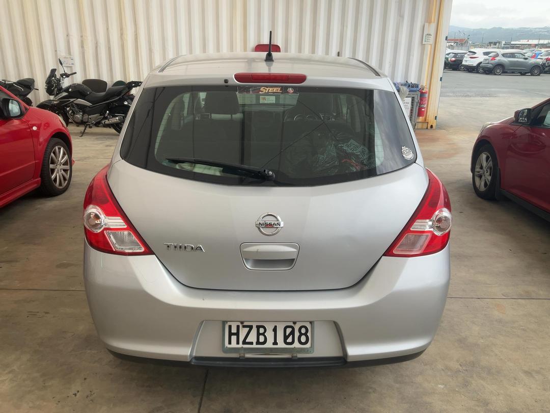 Photo '5' of Nissan Tiida
