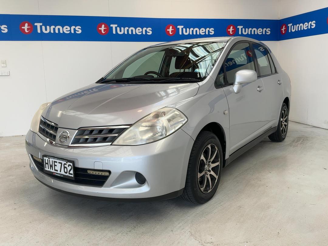 Photo '4' of Nissan Tiida