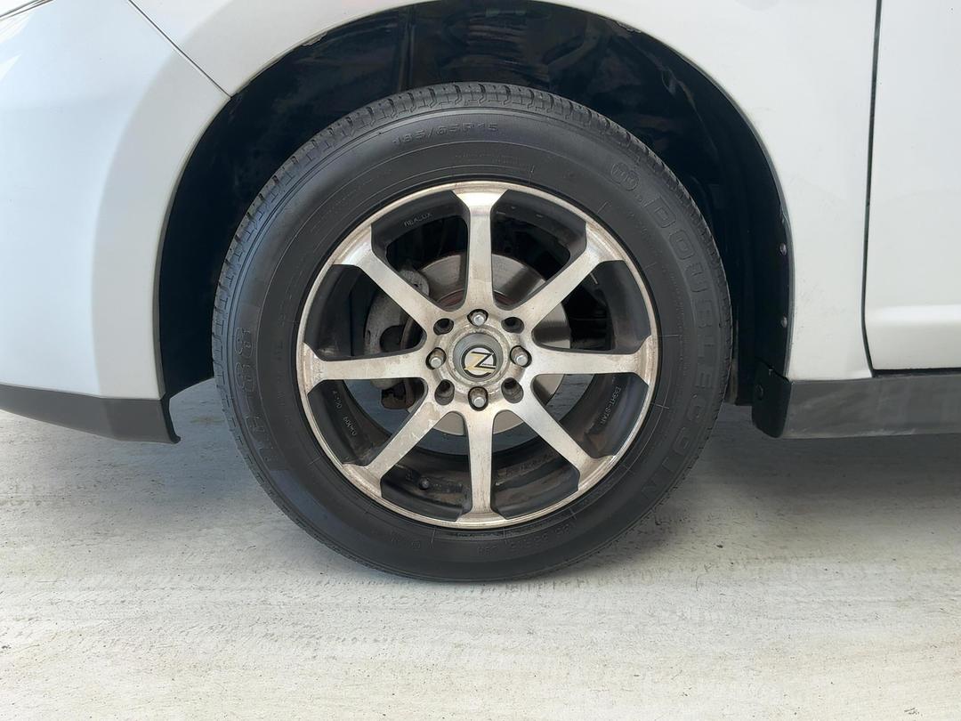 Photo '10' of Nissan Tiida