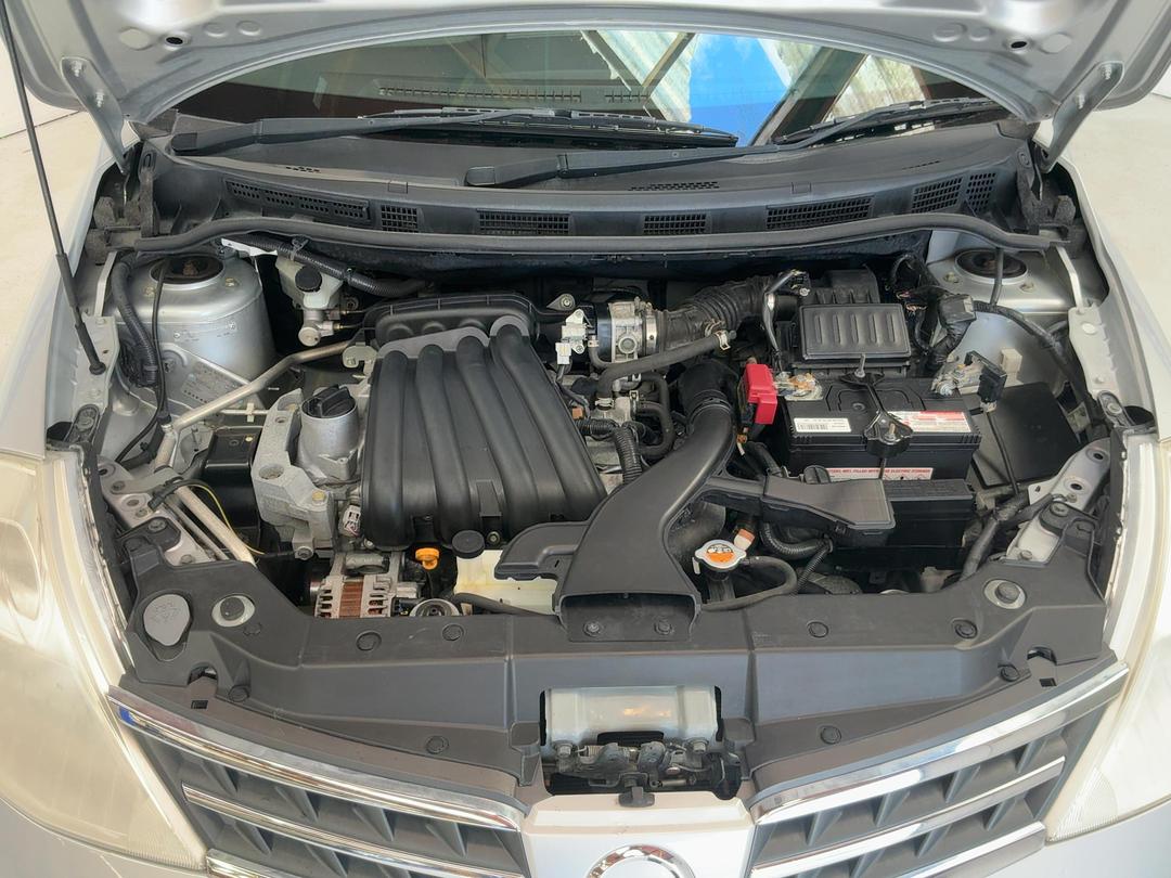 Photo '13' of Nissan Tiida