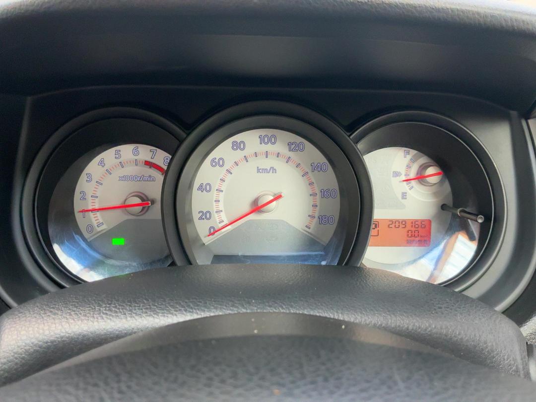 Photo '21' of Nissan Tiida