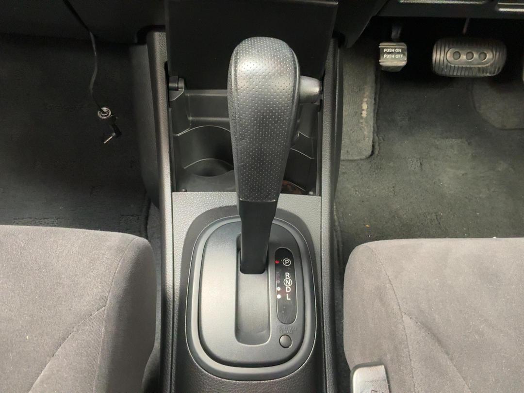 Photo '23' of Nissan Tiida