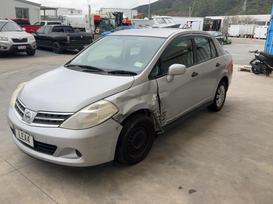 Photo '3' of Nissan Tiida Photo '3' of Nissan Tiida