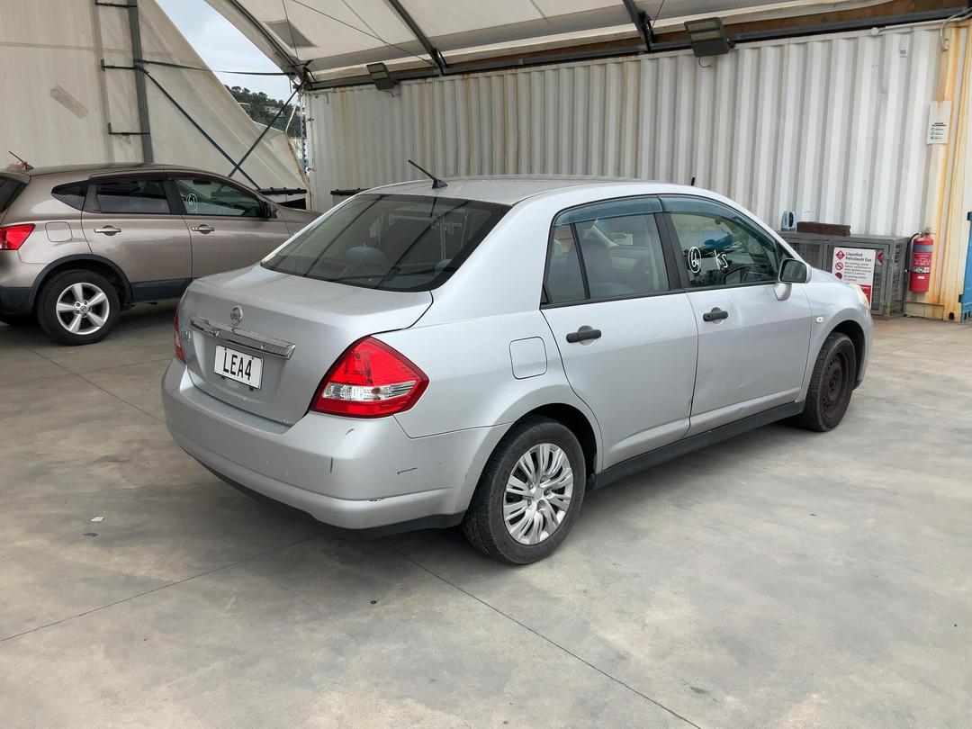 Photo '7' of Nissan Tiida Photo '7' of Nissan Tiida