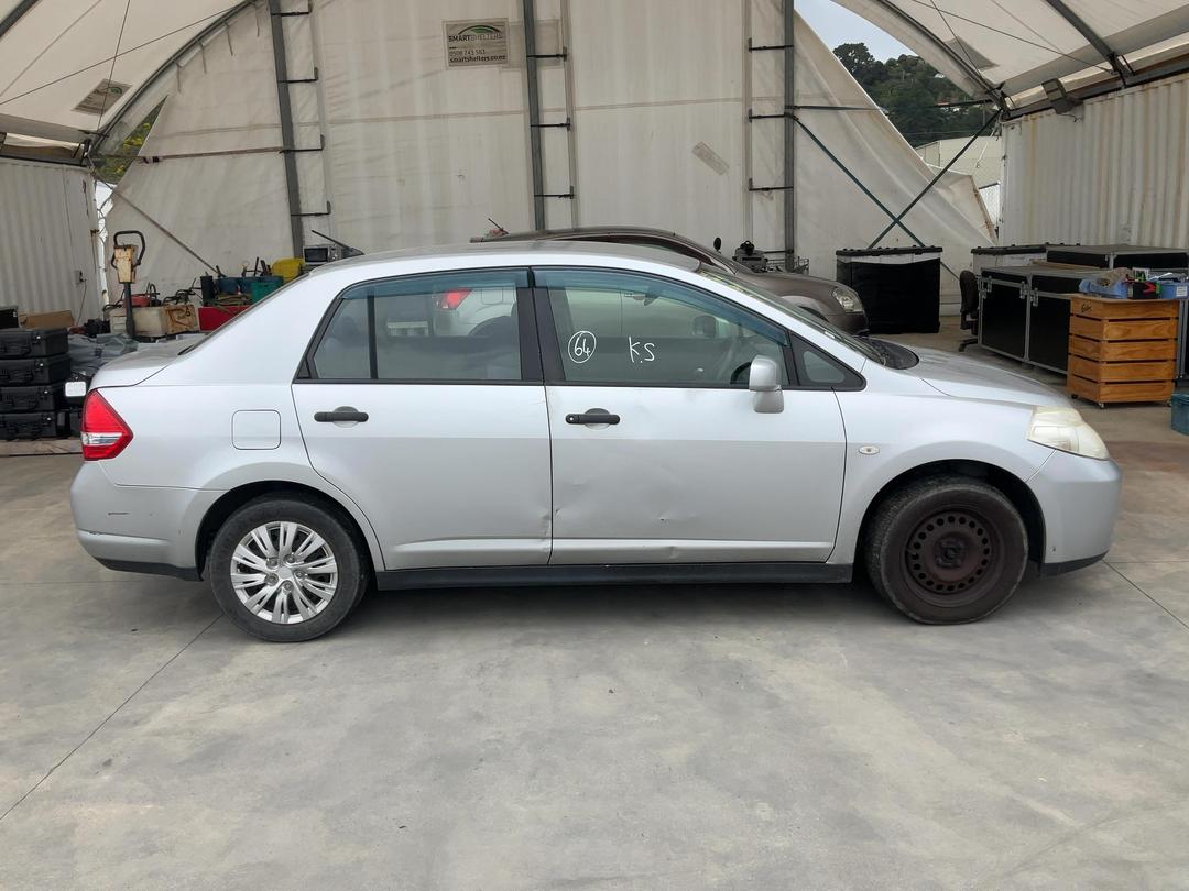 Photo '8' of Nissan Tiida Photo '8' of Nissan Tiida
