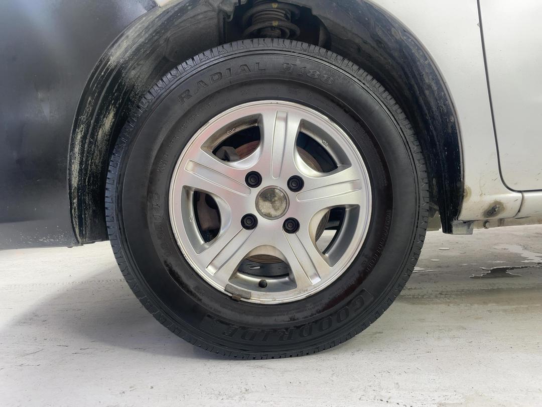 Photo '10' of Nissan Vanette