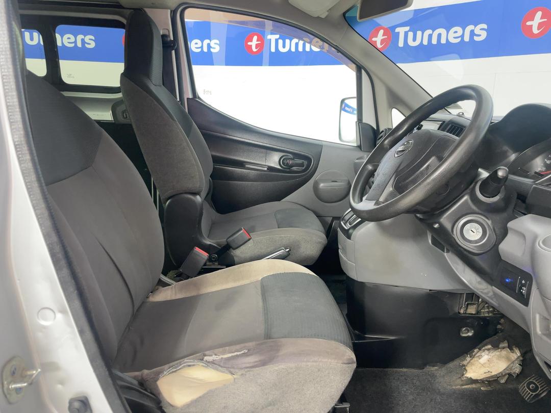 Photo '16' of Nissan Vanette