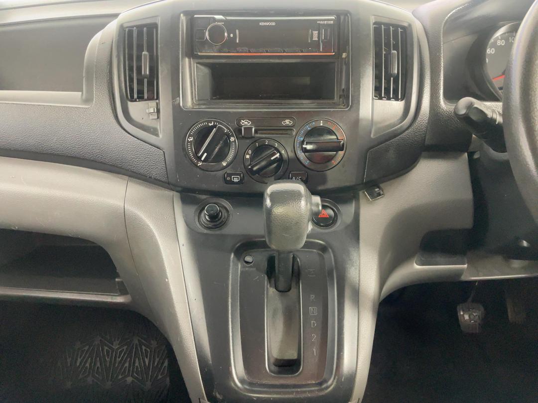 Photo '18' of Nissan Vanette