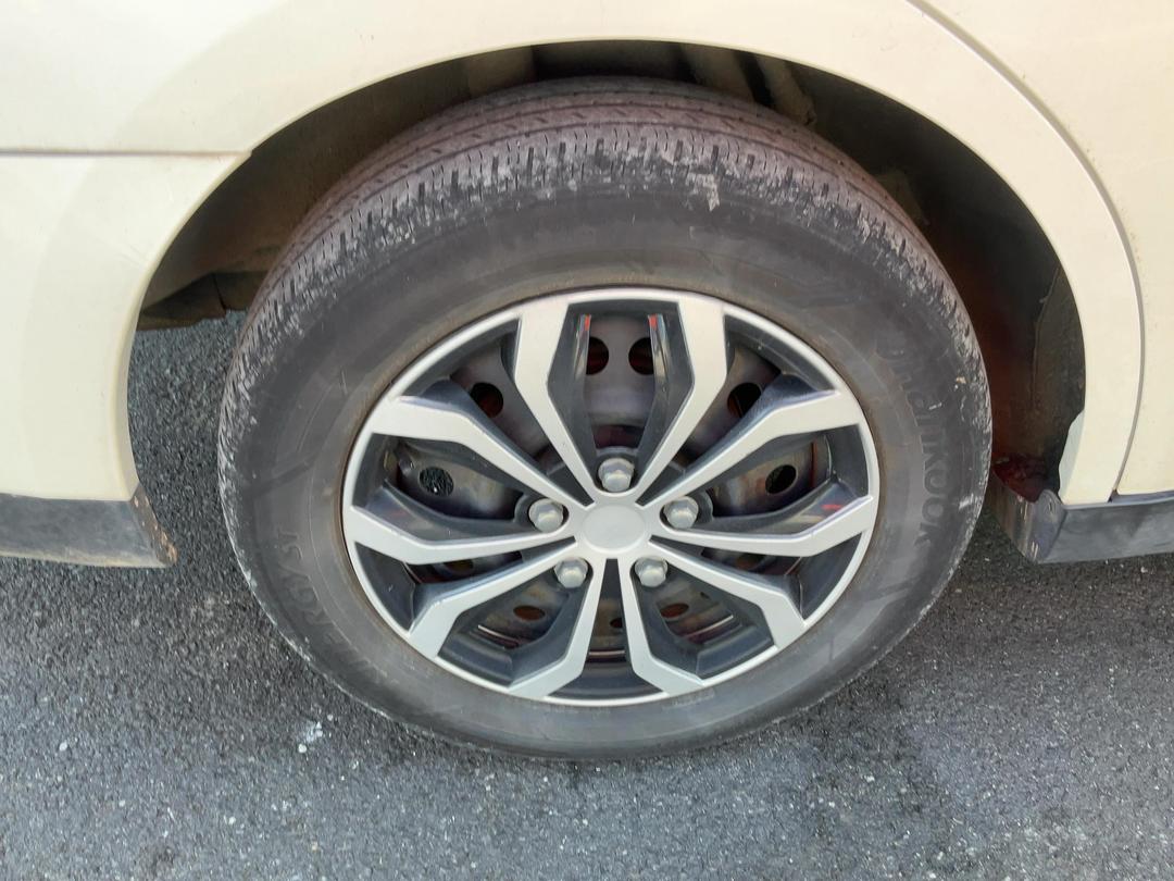 Photo '9' of Nissan Wingroad Photo '9' of Nissan Wingroad