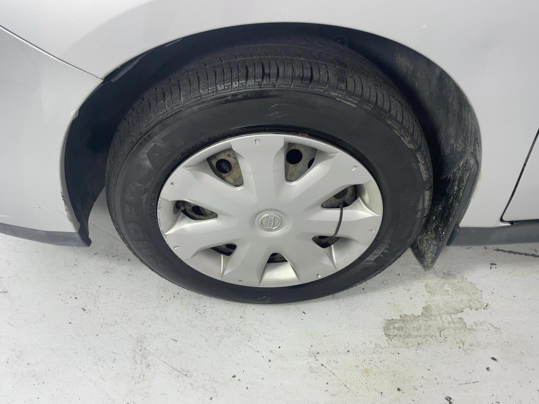 Photo '10' of Nissan Wingroad