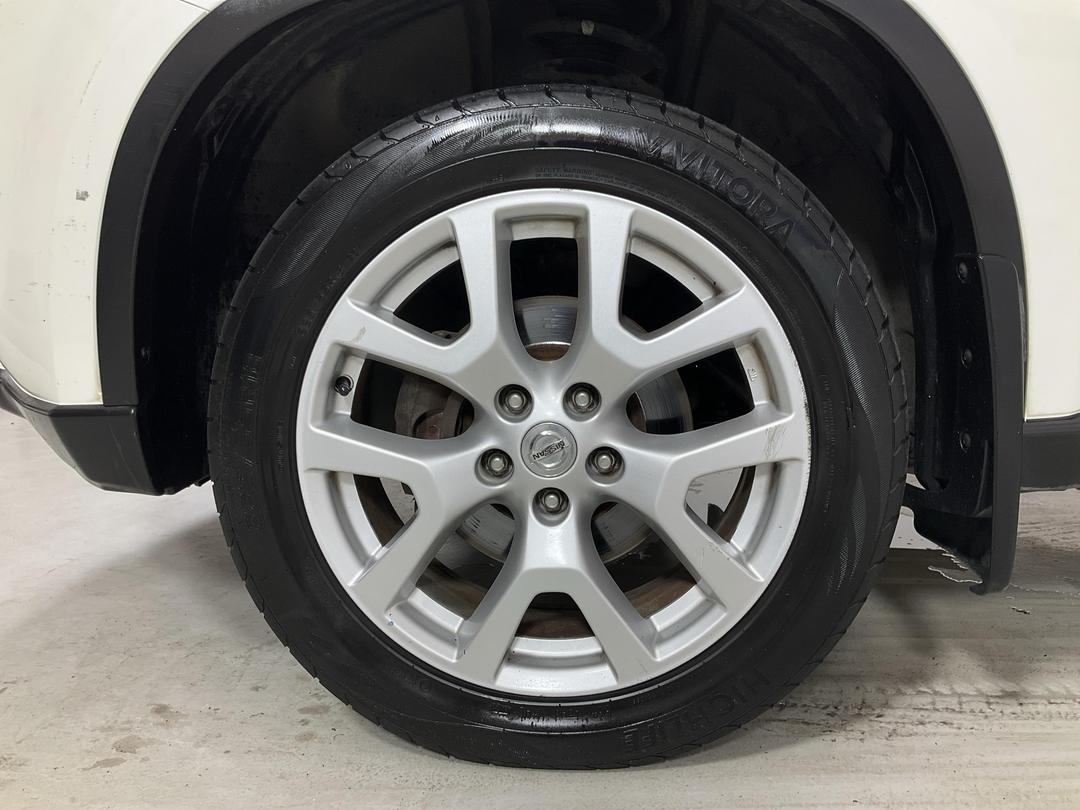 Photo '10' of Nissan X-Trail