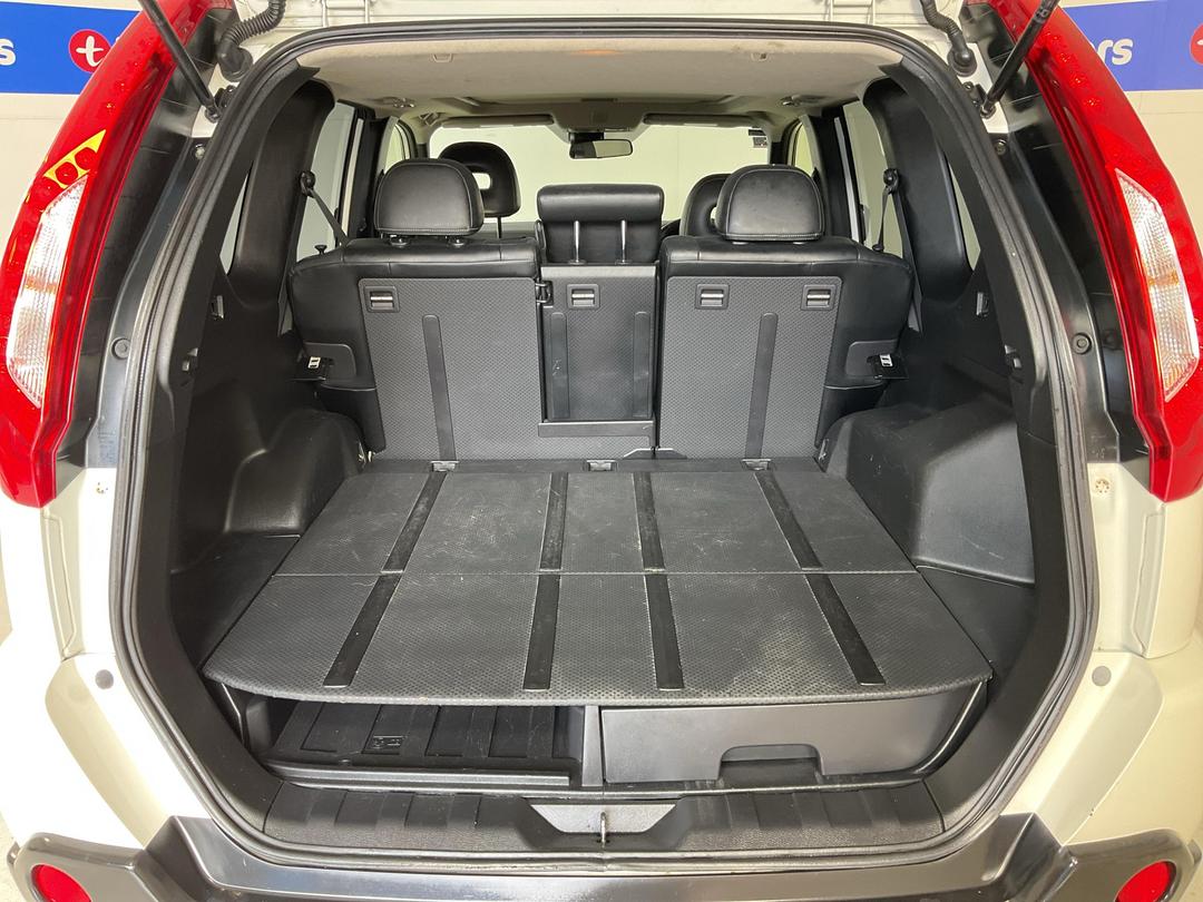 Photo '14' of Nissan X-Trail