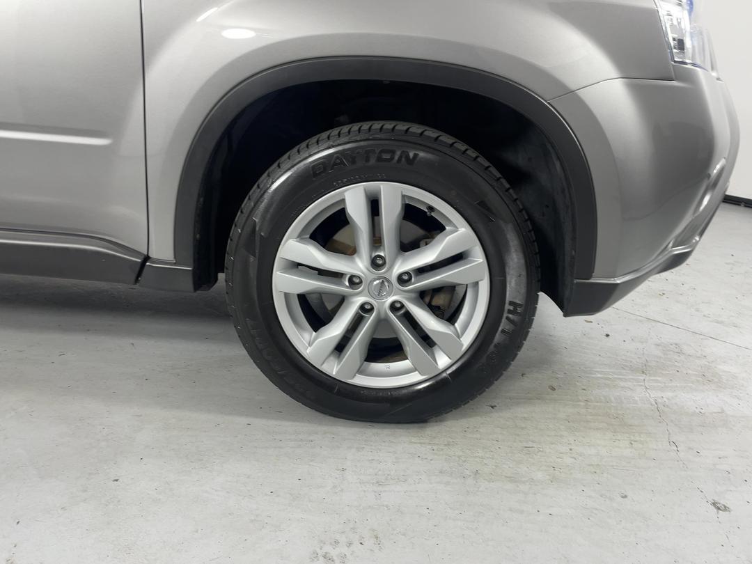 Photo '9' of Nissan X-Trail