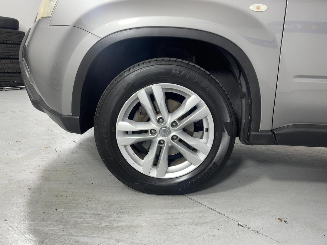 Photo '10' of Nissan X-Trail