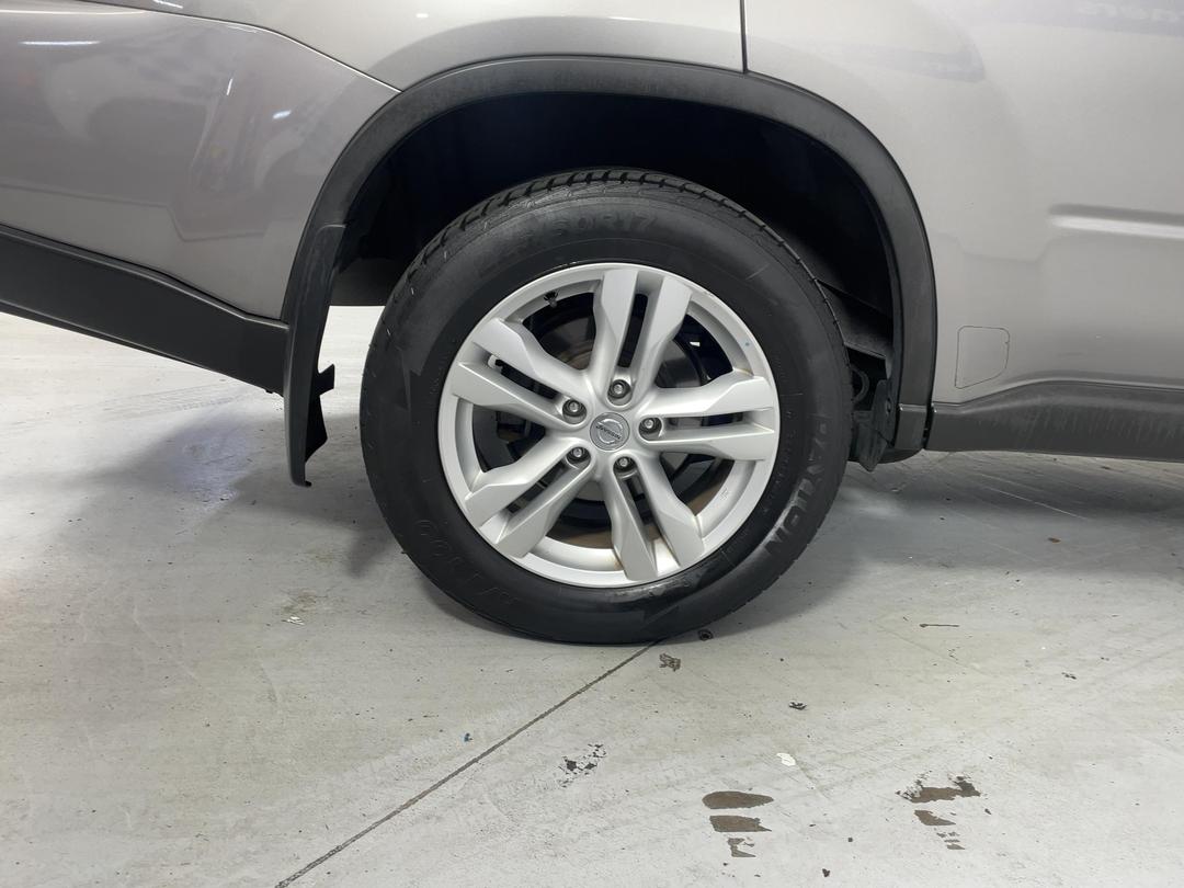 Photo '12' of Nissan X-Trail