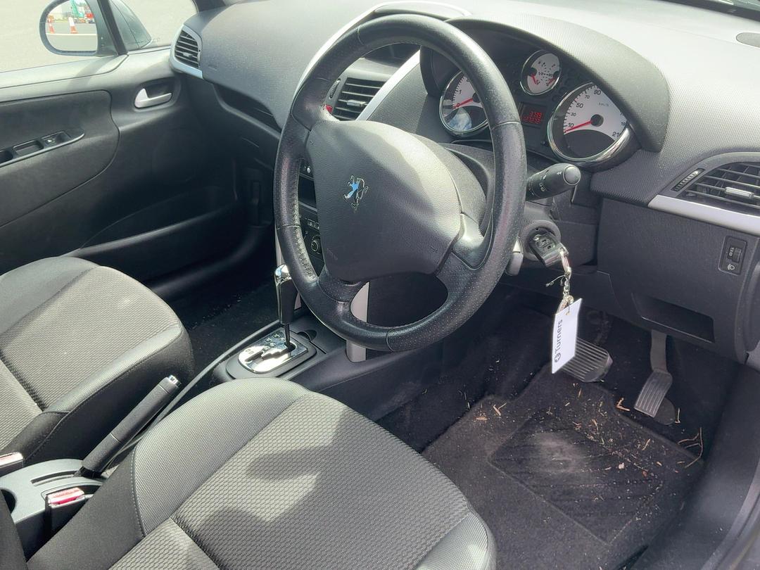 Photo '7' of Peugeot 207 XT Photo '7' of Peugeot 207 XT