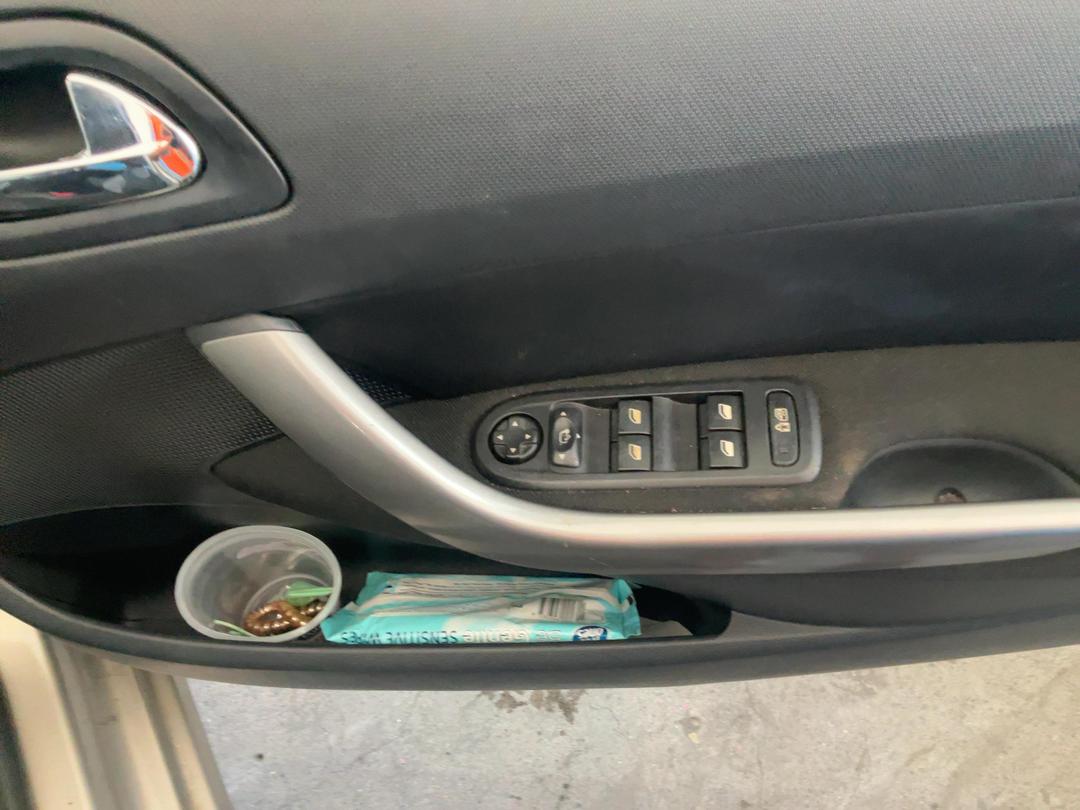 Photo '8' of Peugeot 308 HDI