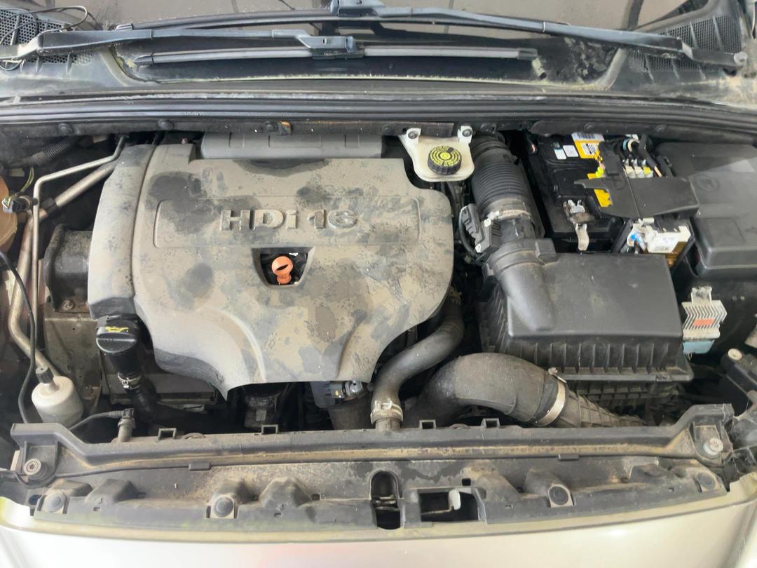 Photo '15' of Peugeot 308 HDI