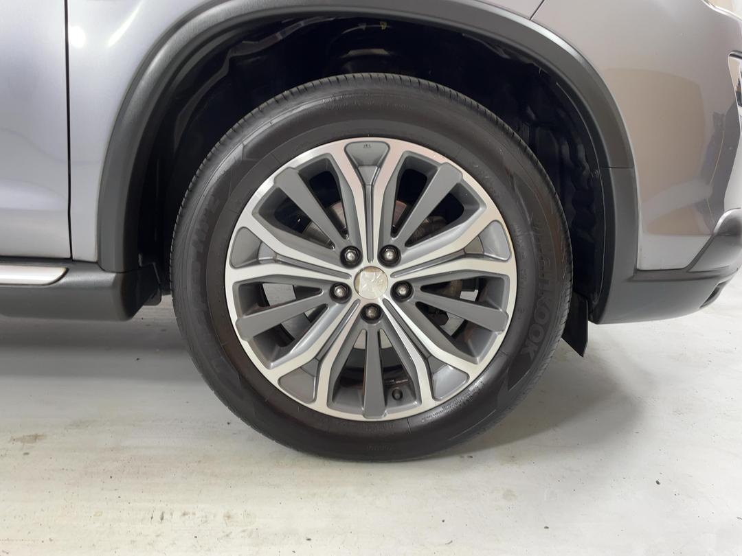 Photo '9' of Peugeot 4008