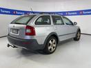 Thumbnail '6' of Skoda Octavia Scout TDI