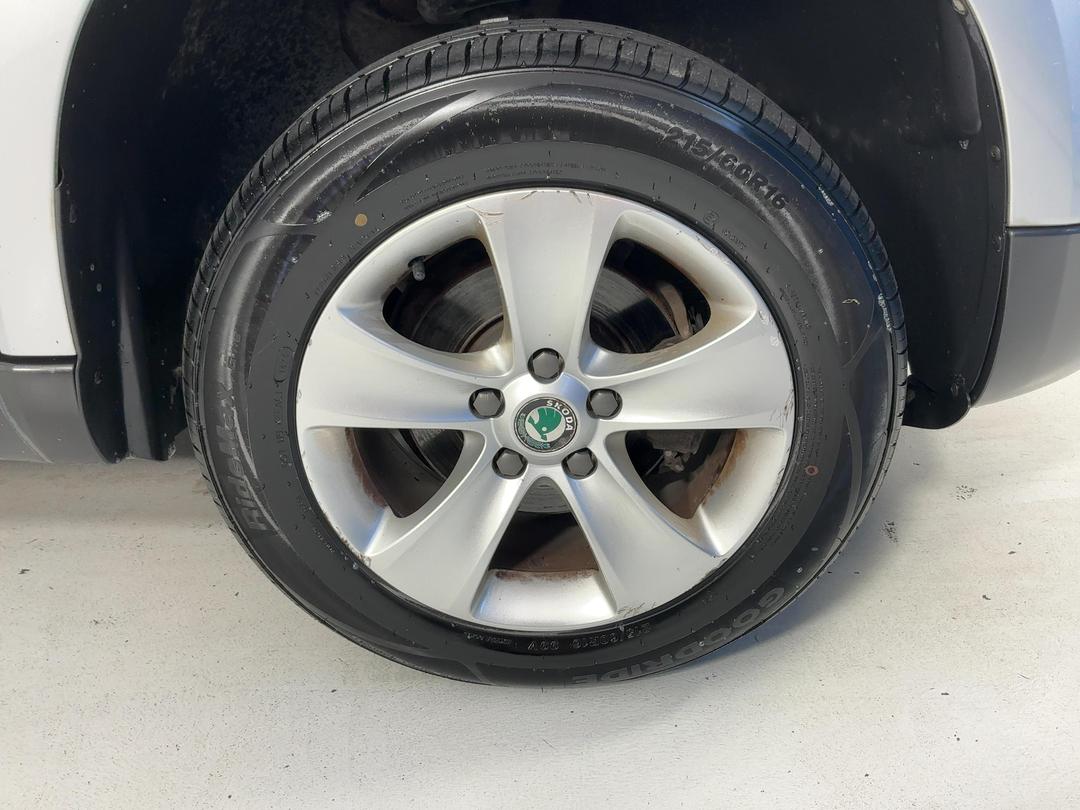 Photo '9' of Skoda Yeti