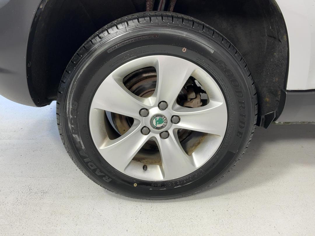 Photo '12' of Skoda Yeti