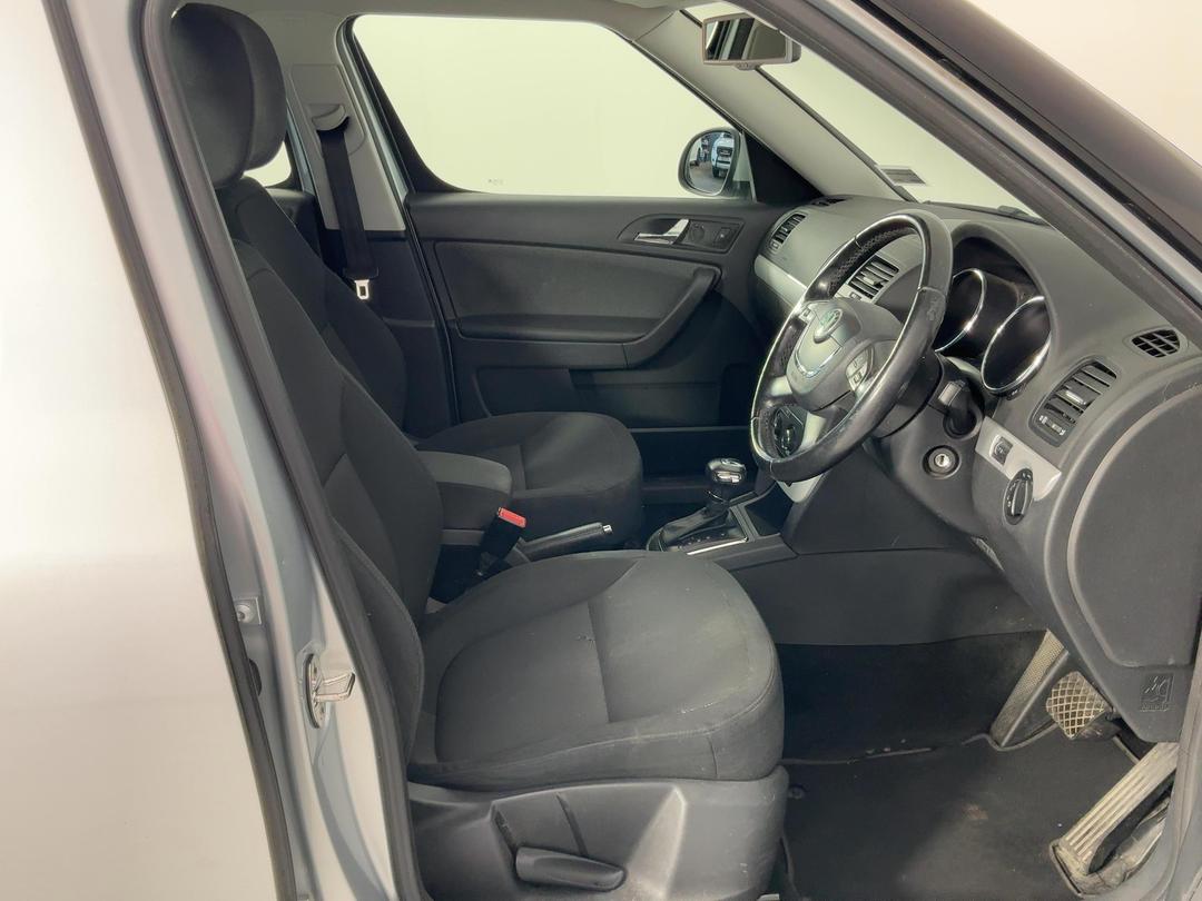 Photo '16' of Skoda Yeti