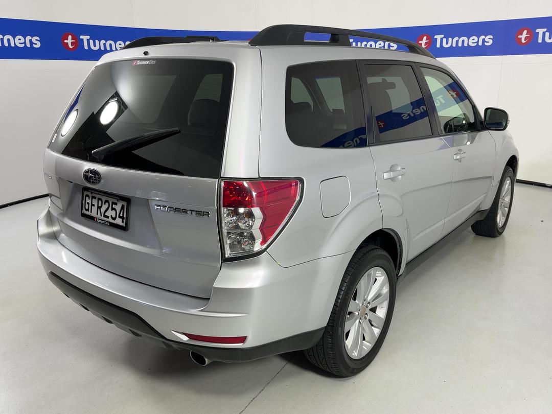 Photo '7' of Subaru Forester