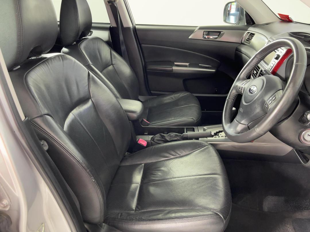 Photo '16' of Subaru Forester