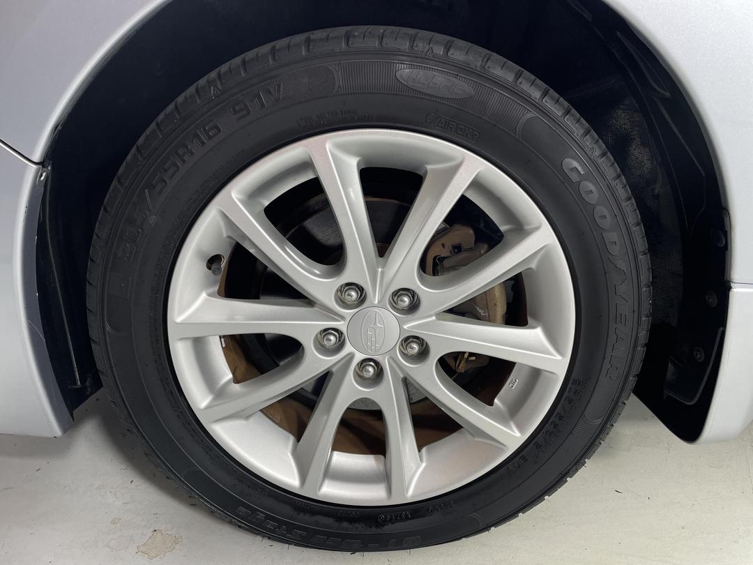 Photo '10' of Subaru Impreza