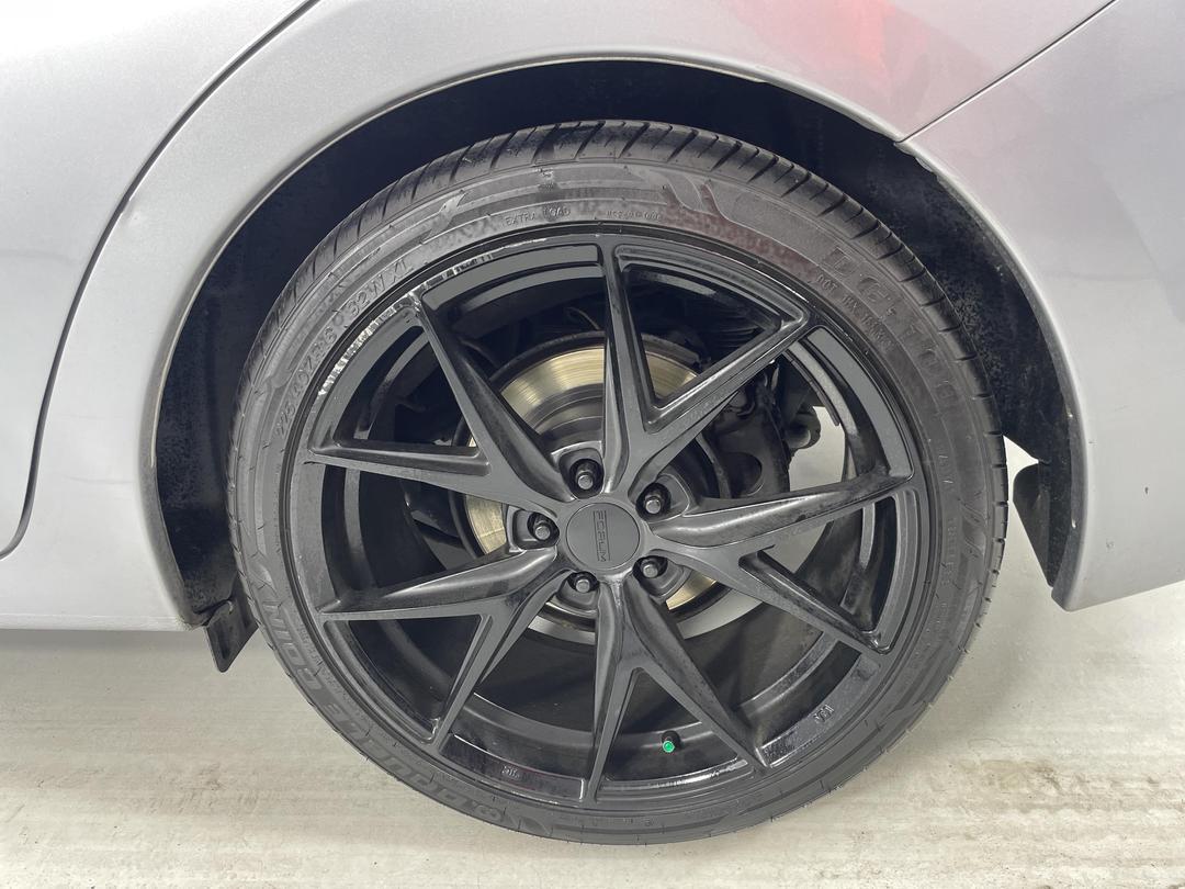 Photo '11' of Subaru Impreza