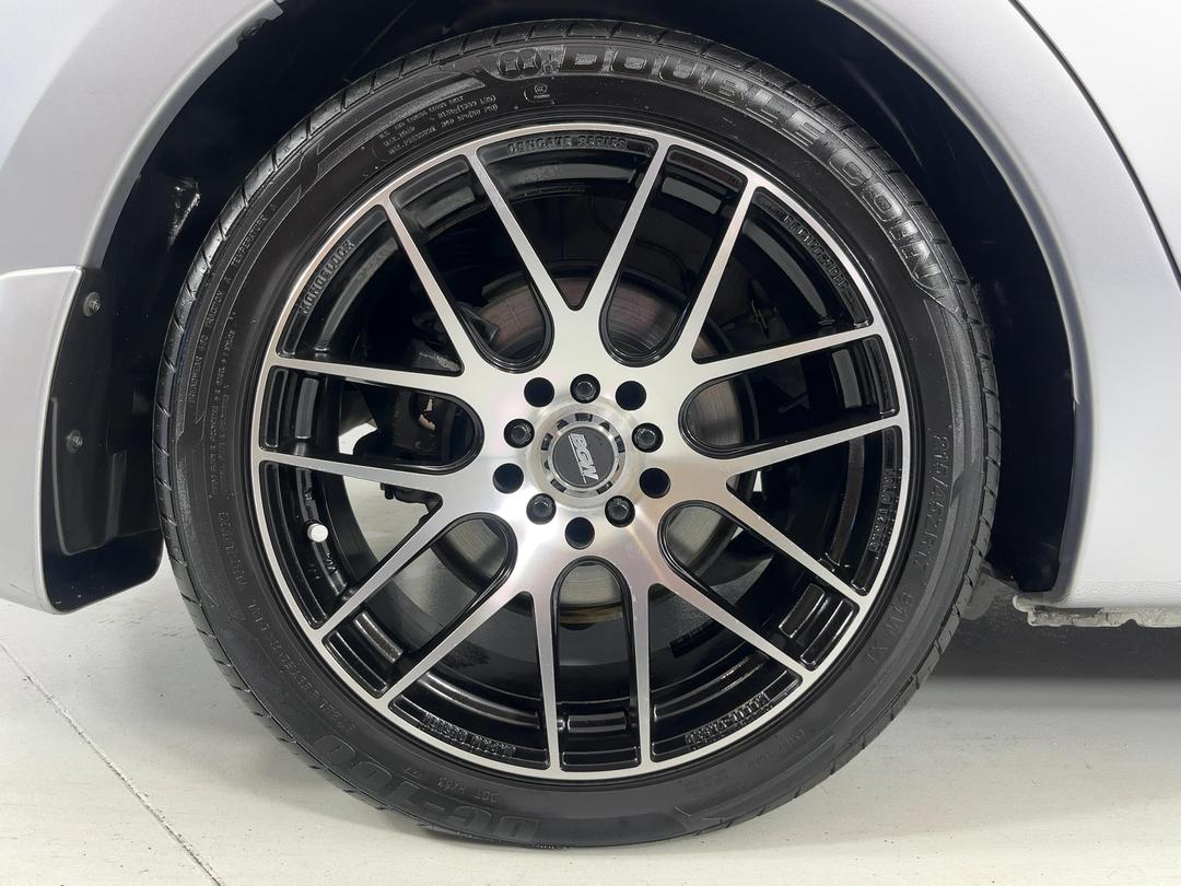 Photo '12' of Subaru Impreza