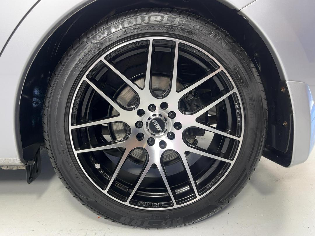 Photo '11' of Subaru Impreza